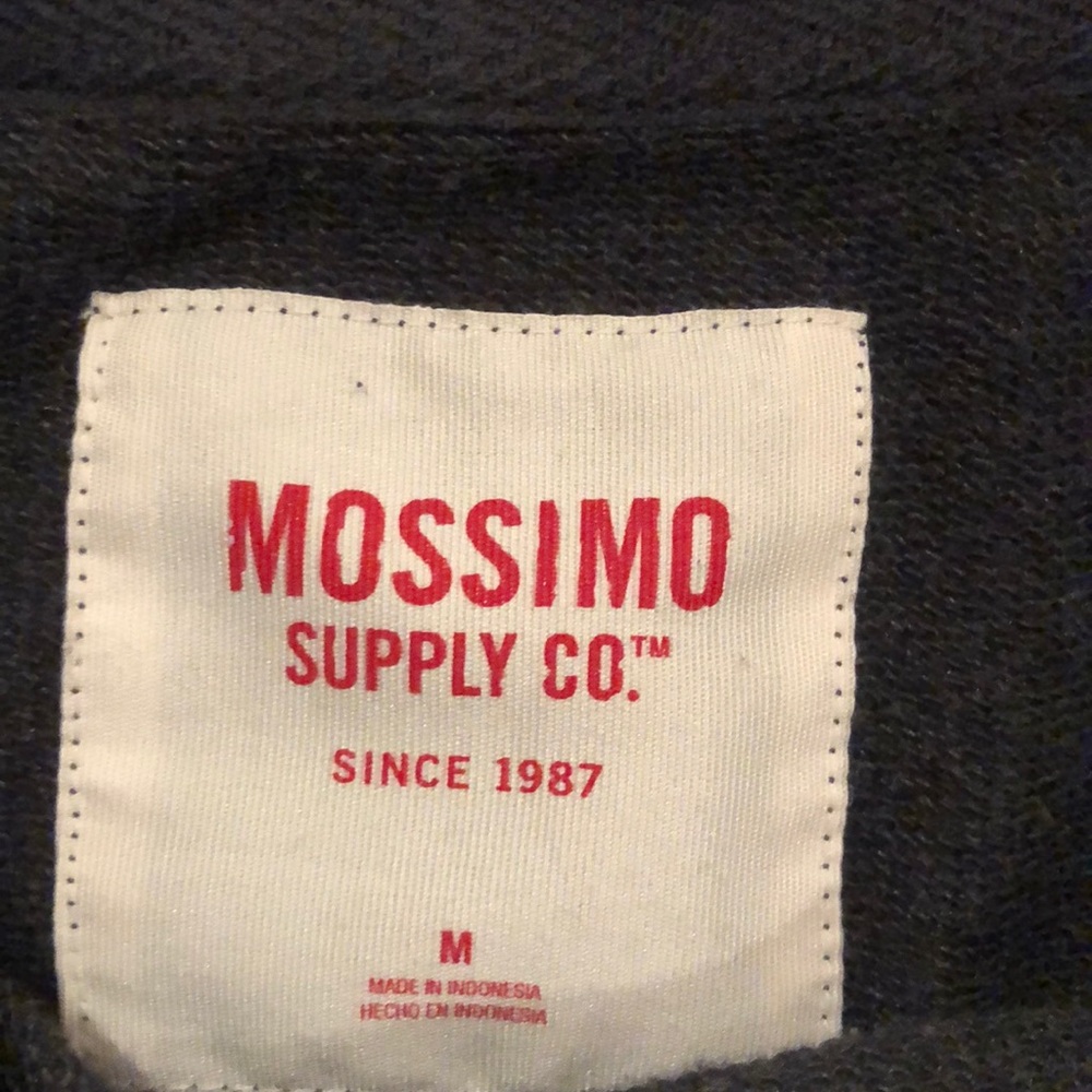 Mossimo sweatshirt - Picture 2 of 3